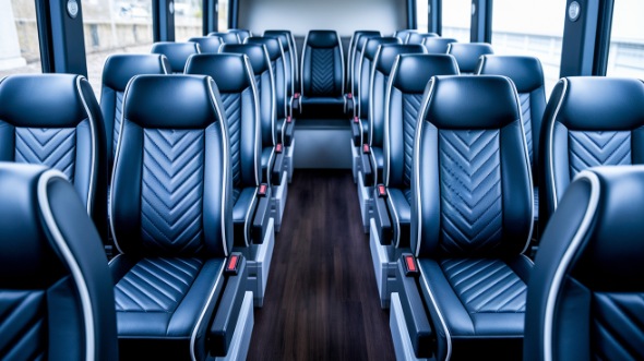 evanston 15 passenger minibus rental